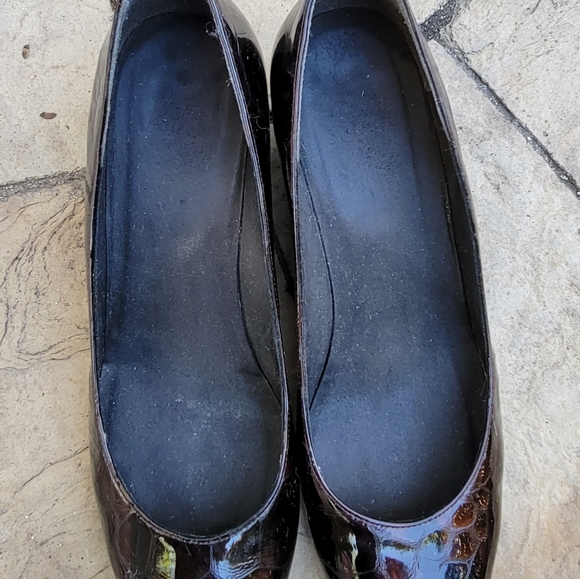 Patent leather Stuart Weitzman wedges. Size 8.5 - Picture 6 of 11